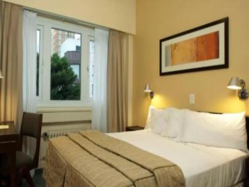 Austral Plaza Hotel Κομοντόρο Ριβαντάβια Εξωτερικό φωτογραφία