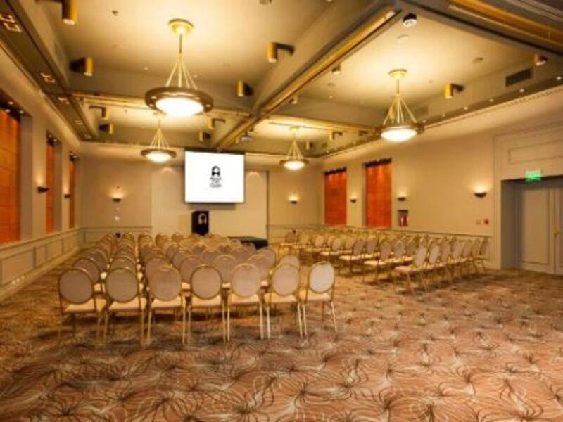 Austral Plaza Hotel Κομοντόρο Ριβαντάβια Εξωτερικό φωτογραφία
