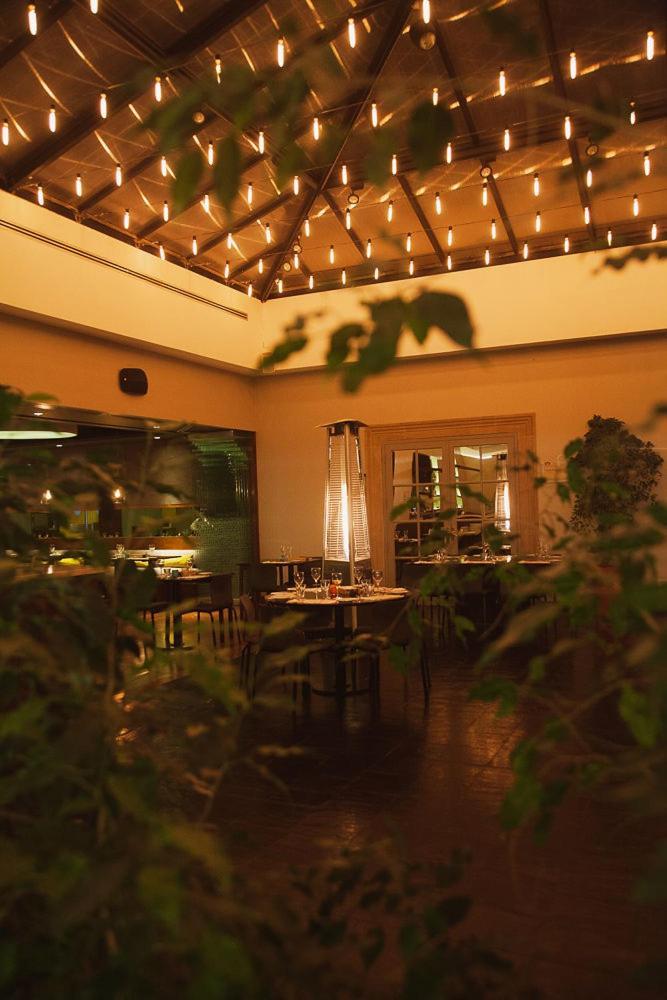 Austral Plaza Hotel Κομοντόρο Ριβαντάβια Εξωτερικό φωτογραφία