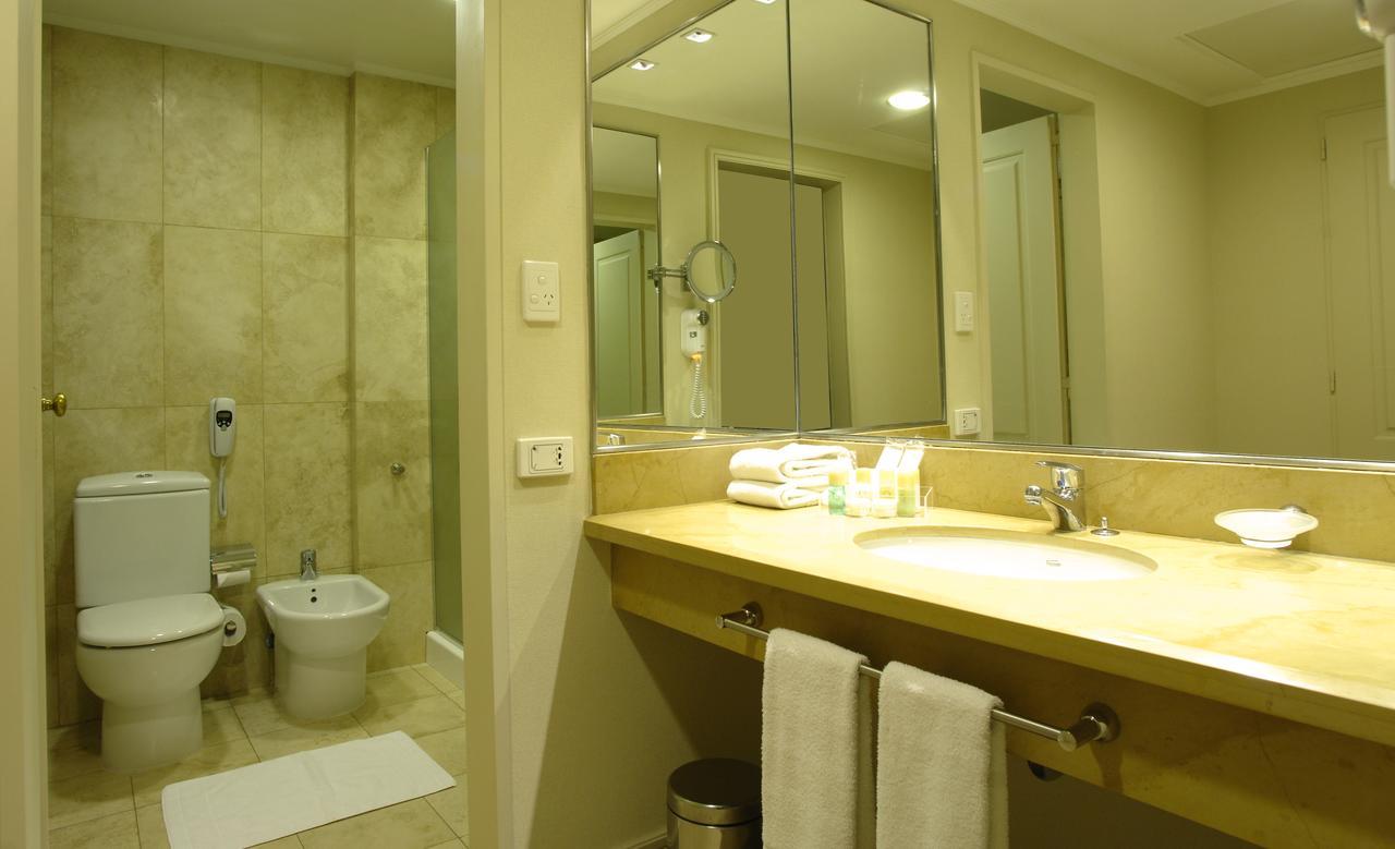Austral Plaza Hotel Κομοντόρο Ριβαντάβια Εξωτερικό φωτογραφία