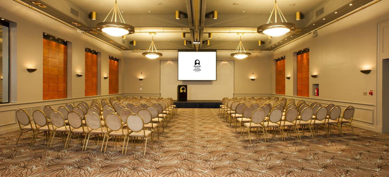 Austral Plaza Hotel Κομοντόρο Ριβαντάβια Εξωτερικό φωτογραφία