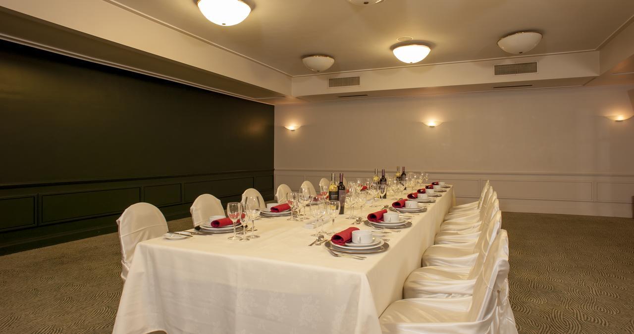 Austral Plaza Hotel Κομοντόρο Ριβαντάβια Εξωτερικό φωτογραφία